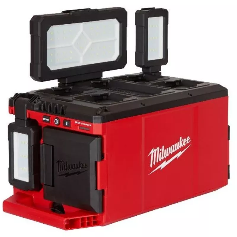 Milwaukee 2357-20 M18 PACKOUTLight/Charger