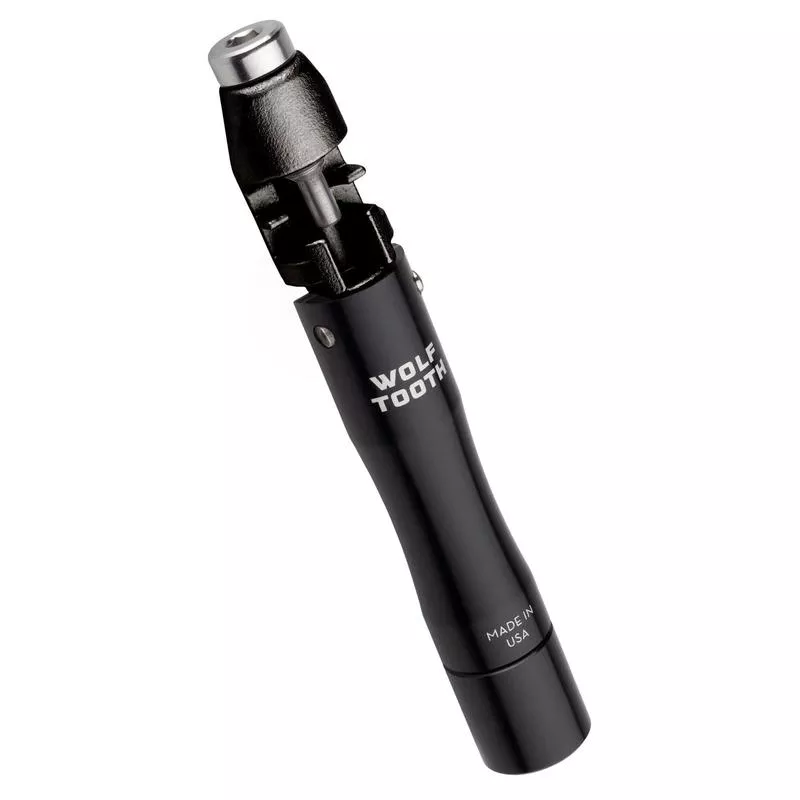 Wolf Tooth EnCase System Chain + Tire Plug Multi-Tool